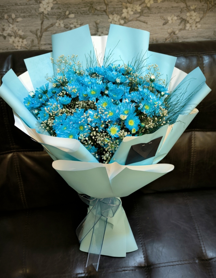 Mavi Kasımpatı Buketi 